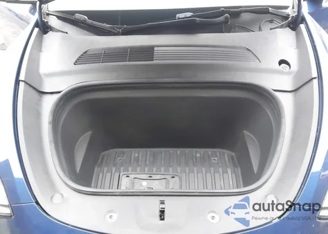 2021 Tesla Model Y Standard Range Rear-Wheel Drive from USA, damaged, VIN 5YJYGDED2MF109634